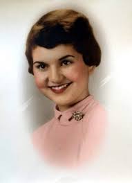 Ann Dinius's Instagram, Twitter & Facebook