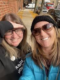 Jenifer Howe's Instagram, Twitter & Facebook