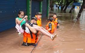 Крупнейшее за тысячелетие наводнение обрушилось на китай: V Kitae Silnejshee Za 40 Let Navodnenie Fotoreportazh Korrespondent Net