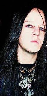 Slipknot terminó la grabación en esta época, añadiendo dos canciones más: Joey Jordison On Twitter Joeyjordison Unmasked Drummer Joeyjordison Slipknot Scarthemartyr Murderdollsband Rrusa Kerrangmagazine Http T Co G9cswuw09v Twitter