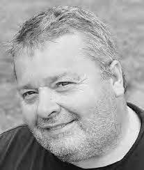 Robert Brutus's Instagram, Twitter & Facebook