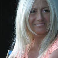 Karin Weiss (karinw0495)