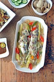 Tengok peti ais, masak aje la apa yang ada. Ikan Selar Masak Singgang Qasey Honey