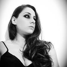 Lisa Cummings's Instagram, Twitter & Facebook