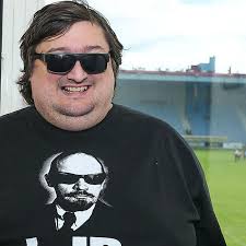 Wiener Sportklub: Blinder Stadionsprecher: Roland Spöttling lebt seinen  Traum