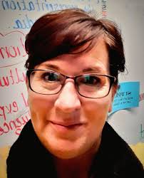 Jeanie Stark of DNHS Receives Golden Apple Award