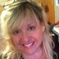 Lisa Walpole's Instagram, Twitter & Facebook