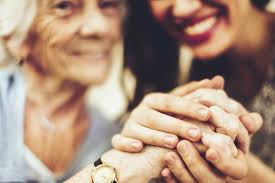 Cuidador familiar: Requisitos para cuidador domiciliario