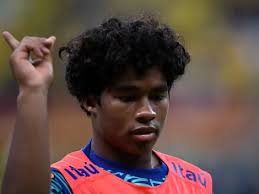 Patrick tem futuro incerto no Athletico-PR para 2026