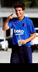 On wednesday night, barcelona played espanyol, who set up defensively in a low block. Riqui Puig