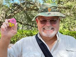 Found these under the rubble 1969 Subic Bay Navy Base Phillipines I was 21.  I'm now 73. USAF. 67. 71. 🇺🇸🇺🇸🇺🇸🇺🇸