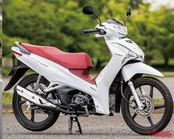 Honda Wave 125i 125 機車的圖片