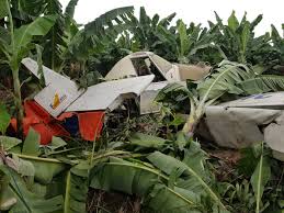 Una nueva tragedia en el futbol brasileño conmocionó al país tras la muerte del presidente y jugadores del equipo palmas fc en un accidente. Aviacion Ecuador Twitterren Accidente Aereo Hoy A Las 11h30 Aproximadamente Una Aeronave Fumigador Tipo Turbo Trush 510 Hccjo De La Compania Fulmipalma Sufrio Un Accidente En El Sector De Payo Cerca Al