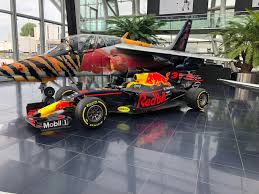 • 3 939 просмотров 4 года назад. Found This Beauty Hangar 7 Salzburg Red Bull S Free Entrance Collection Of All Cool Stuff And At Least 10 Old And New Formula 1 Cars Formula1
