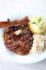 Coat a pot large enough to accommodate all the meat and vegetables with olive oil and bring to a high heat. Braised Beef Ribs In Bourbon Barbecue Sauce Ang Sarap