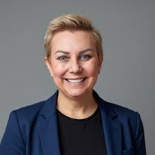 I'm THRILLED to share that I was recently promoted to Territory Business  Manager for one of our West Coast territories. 🙌🏼 Having spent the last 4  years in Inside Sales and the