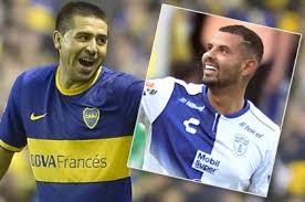 Edwin cardona se vio envuelto en la pelea que siguió y fue captado por la cámara haciendo un gesto de mirada oblicua hacia los jugadores. Principio De Acuerdo Entre Boca Juniors Y Monterrey Por Edwin Cardona