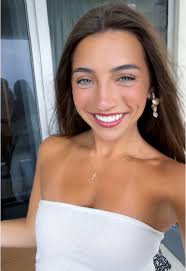 Life in Miami: Yachting and Sipping Mimosas