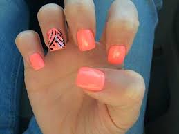 Oval shaped coral nail polish design. Amazing Summer Season Coral Nail Design Trends