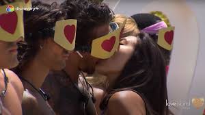 Per chi è love island? Love Island Italia Sfida Il Bacio Piu Sexy Guarda Il Video