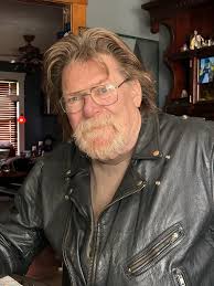 At 603 Pearl Road sits a building that housed Brunswick Auto Parts. In the  1960's, the business was owned by Carl Poaletta. Many a Brunswick youth got  their start in the working