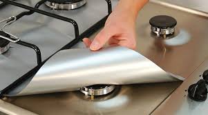 Son yıllarda özellikle mobilya geri dönüşümlerinin önem kazanması ve bu işin bir geri kazanımından ziyade bir hobi olayına dönüşmesi ile birlikte sprey boyalara olan ilgide bir hayli arttı. Evde Bir Gaz Sobasi Nasil Boyanir Boya Secimi Ve Boyama Talimati