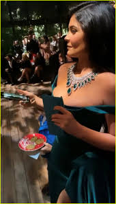 Maybe you would like to learn more about one of these? Kendall Kylie Jenner Join Their Family At Annual Christmas Eve Party Photo 1280319 2019 Christmas Christmas Kanye West Kendall Jenner Khloe Kardashian Kim Kardashian Kourtney Kardashian Kylie Jenner Sia Pictures