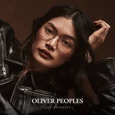 Stella Chiang's Instagram, Twitter & Facebook