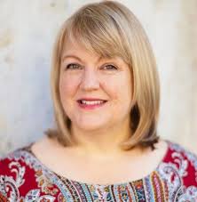 Tracy Cunningham's Instagram, Twitter & Facebook