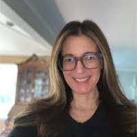 Deborah Horn's Instagram, Twitter & Facebook