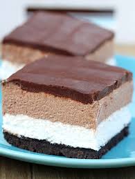 Easy No Bake Nutella Cheesecake Bars Recipe In 2020 Nutella Cheesecake Bars Easy No Bake Desserts Quick Desserts