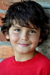 Se al tuo piccolo piacciono i tagli di capelli lunghi, medi o corti, . 20 Idee Su Come Tagliare I Capelli Ai Bambini Zigzagmom