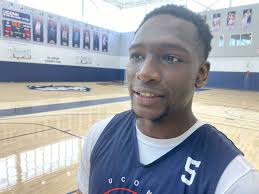 UConn men's basketball's Hassan Diarra has knack for clutch shots