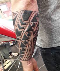 As a tribal origin tattoo, polynesian tattoos are elegant but also vulnerable at the same time to the pollution from modern trends and technologies. Updated 30 Impressive Polynesian Tattoos August 2020