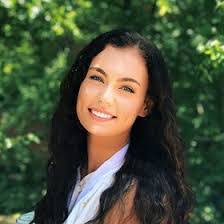 Lauren Steck's Instagram, Twitter & Facebook