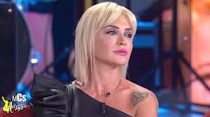 Gianni sperti is a 47 year old italian dancer born on 12th april, 1973 in manduria, italy. Paola Barale A La Confessione Gianni Sperti Voleva Dei Figli Io No Quotidianpost