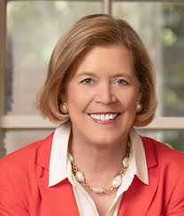 This Sprawling Turtle Creek Park Stunner Beautifully Combines Urban Living,  Nature, and Style