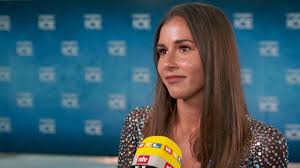 Sarah lombardi schwebt auf wolke 7 und das darf nun auch jeder wissen. Sarah Lombardi Explains Her Office Instagram Papess