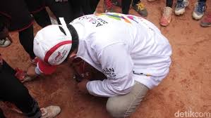 We did not find results for: Menpora Minta Perbasasi Selesaikan Masalah Sepatu Butut Timnas Sofbol