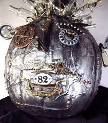 The steampunk style is not one of the most well known in terms of interior design. 44 Unique Steampunk Halloween Decorating Ideas Digsdigs