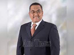 So it looked like he was driving a car from the showroom. Muhammad Sanusi Dilantik Mb Kedah Baharu Air Times News Network