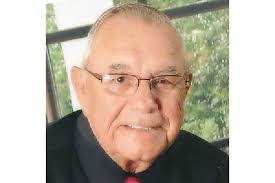 Duane Bias's Instagram, Twitter & Facebook