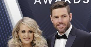 Carrie and mike first met on a blind date arranged by a mutual friend. Carrie Underwood Mike Fisher S Marriage Is Better Than Ever Source