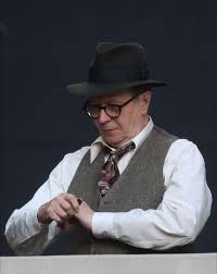 Mankiewicz in the new david fincher film mank. the oscar winner has been nominated at the golden globes, critics choice and sag. David Fincher S Mank Provokr