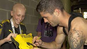 €50.00m* sep 18, 1998 in hershey, pennsylvania, united states. Christian Pulisic Meets His Biggest Fan Make A Wish Youtube
