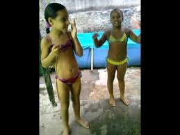 Desafio da piscina quente vs frio #2. Vdyoutube Download Video Desafio Da Piscina Com A Minha Amiga