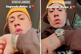 MC Daniel compra mimos e se choca: "Gastei um carro"