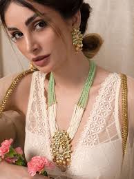 Buy Teejh Aniya Green & White Beaded Gold Necklace & Earring Set Online At  Best Price @ Tata CLiQ