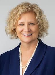 Tracy Thacker's Instagram, Twitter & Facebook