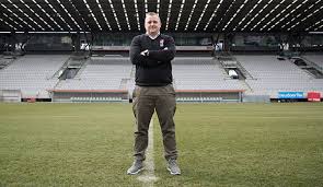 It shows all personal information about the players, including age, nationality. Zahlreiche Moglichkeiten Fur Wacker Innsbruck Coach Thomas Grumser